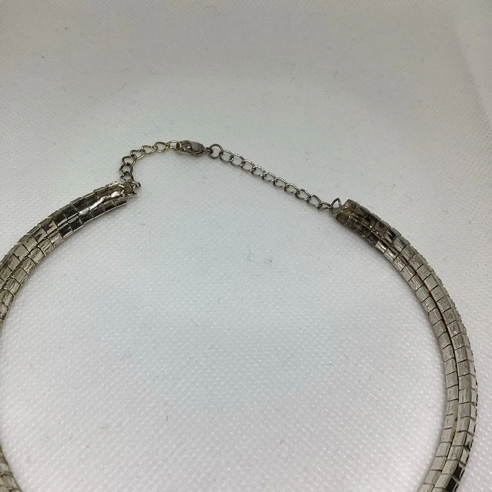 Silver tone Rhinestone Necklace - Picture 8 of 8